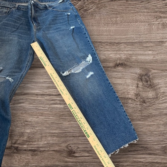 NWT’s Women’s Old Navy Boyfriend mid-rise jeans size 20 - Picture 10 of 13